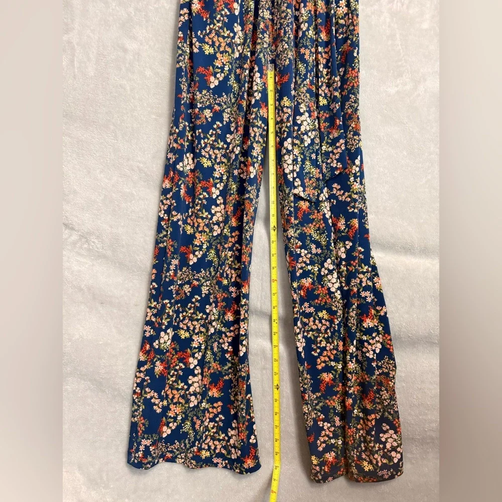 Kaileigh Multicolor Floral Jumpsuit - Picture 4 of 12
